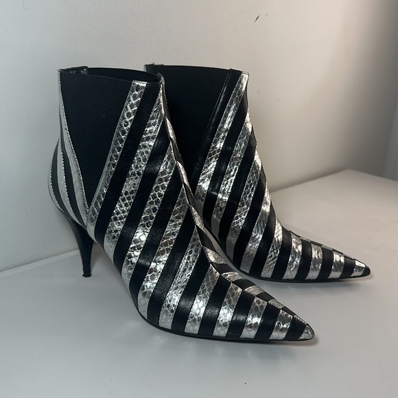 Saint Laurent Python Boots - Picture 2 of 12